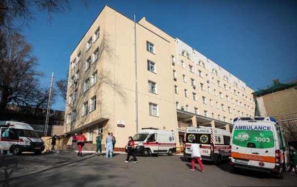 В Киеве впервые выявили случаи штамма Дельта