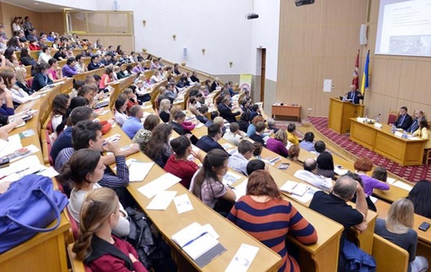 Вступна кампанія в Україні: найпопулярніший фах - філологія