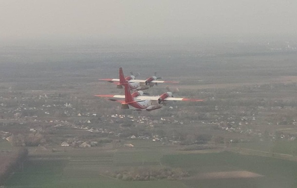 Україна відправила до Туреччини пожежні літаки