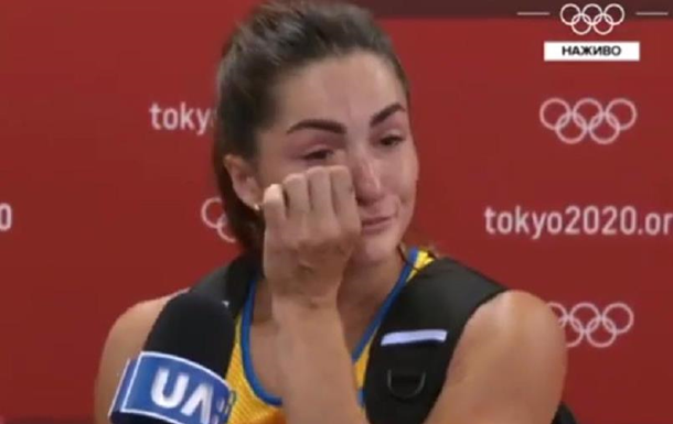Українська стрибунка розплакалася на Олімпіаді