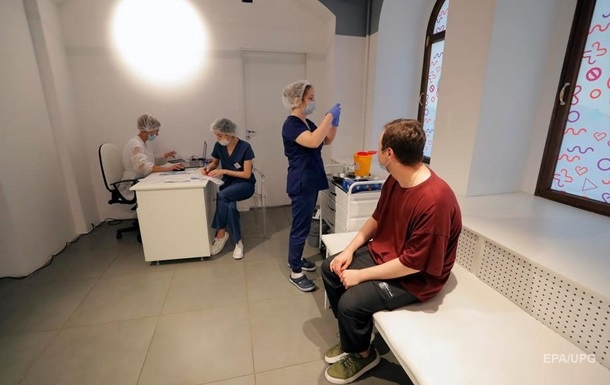 Україна отримає від ФРН 1,5 млн доз вакцини AstraZeneca