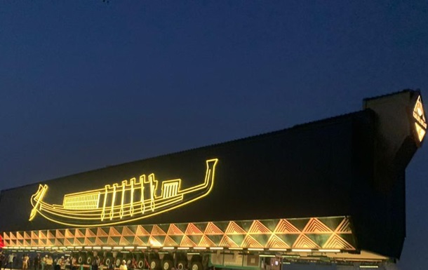 В Єгипті перевезли до музею великий човен Хеопса