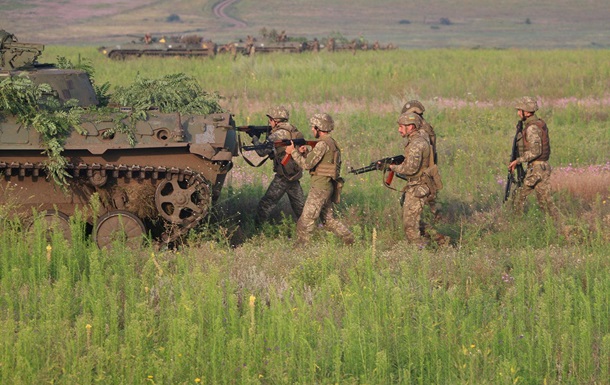 В зоне ООС получил ранение украинский военный