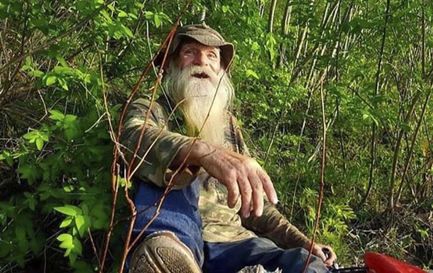 Отшельник после 30 лет в лесу вернулся к людям