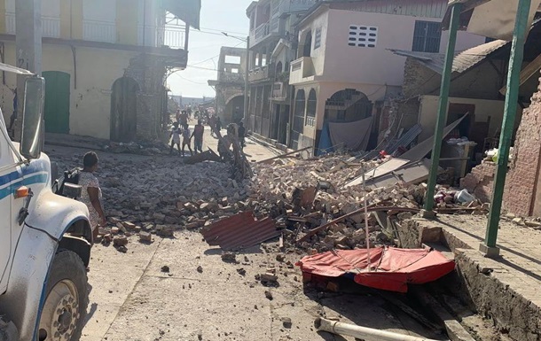 У Гаити произошло землетрясение, есть жертвы 