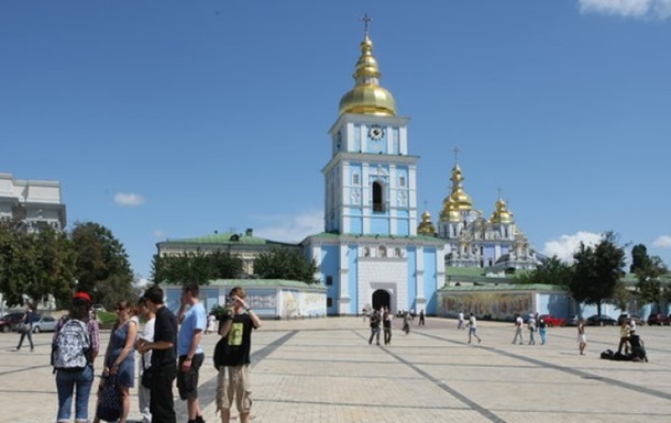 Потік туристів в Україну збільшився на 9%