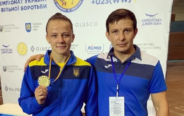Українській спортсменці, яка віддала свою квартиру тренеру, подарували нову
