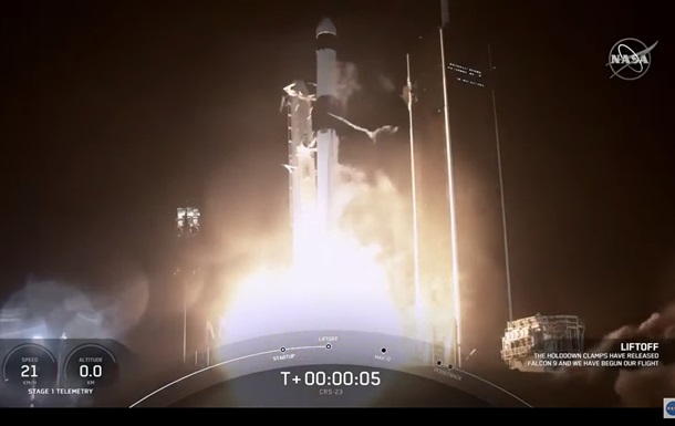 SpaceX отправила на МКС грузовой корабль Cargo Dragon