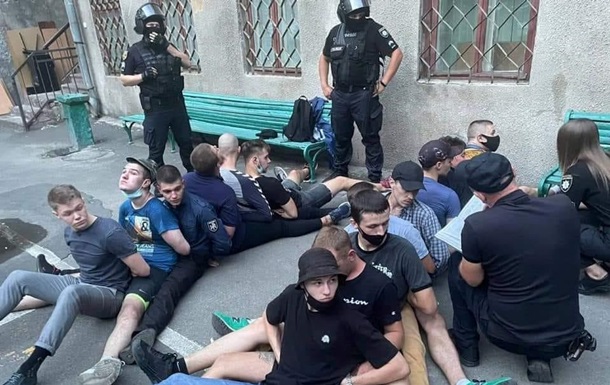ЛГБТ-марш в Одессе: суд отправил под домашний арест 13 активистов