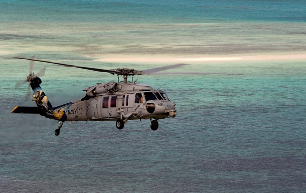 При крушении вертолета ВМС США погибли пять военных