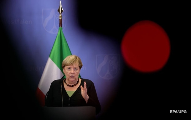 Меркель хоче домовитися з талібами про продовження евакуації
