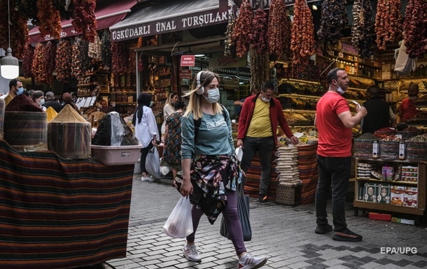 У Туреччині рекордний приріст коронавірусу з травня
