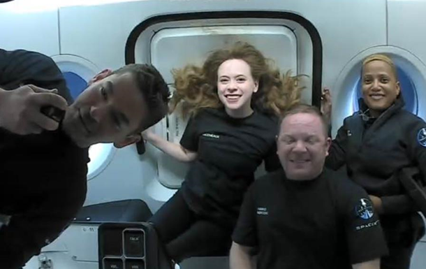 Маск розповів, як пройшов перший туристичний політ у космос