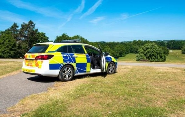 У Британії поліцейські пропустили два виклики, займаючись сексом