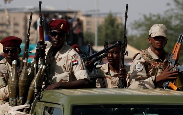 У Судані військові спробували здійснити переворот