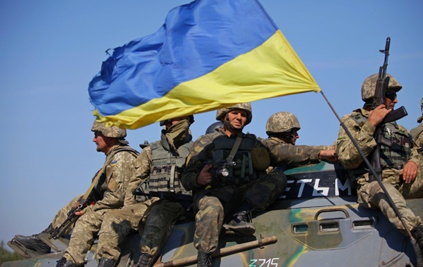 Стремленье Украины в НАТО: как ВСУ останавливают падение рейтинга Зеленского