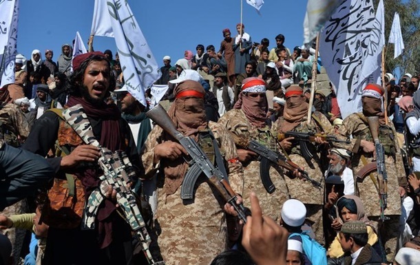 В Афганістані почалися бої талібів з ІДІЛ