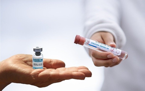 Вчені порівняли ефективність вакцин і імунітету проти COVID-19