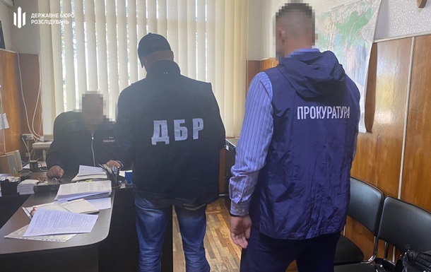 На Харьковщине полицейский пытал задержанного: выбивал признание в убийстве