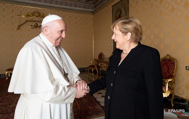 Папа Римський прийняв Меркель у Ватикані