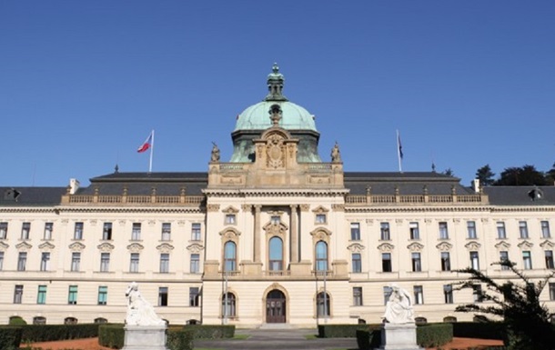 Вибори в Чехії: лідирує партія прем єр-міністра