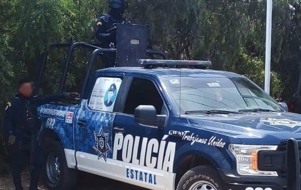 В Мексике неизвестные застрелили четырех полицейских