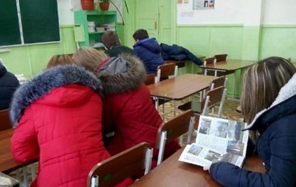 COVID-19 відпочиватиме: сільські школи можуть не працювати взимку через холоднеч