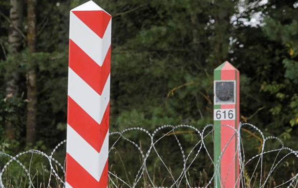 У Польщі біля кордону з Білоруссю знайшли тіло мігранта