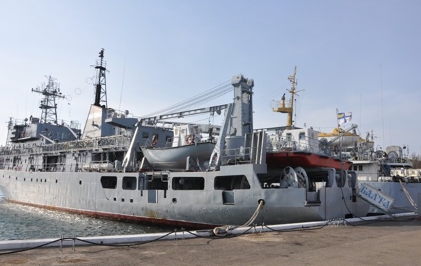 Появилось видео повреждений потерпевшего крушение корабля ВМФ Украины