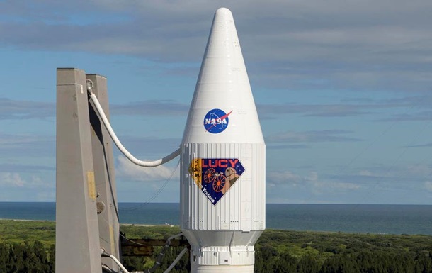 США запустили зонд Lucy для изучения астероидов