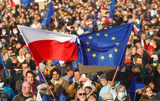 Дилемма Польши: остаться или выйти из ЕС