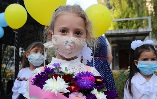 Директор школи в Києві оскаржує обов язкове щеплення освітян від коронавірусу
