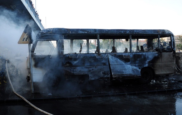 В Дамаске при взрыве автобуса погибли 14 военных