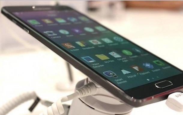 У РФ заборонили продавати понад 60 моделей смартфонів Samsung