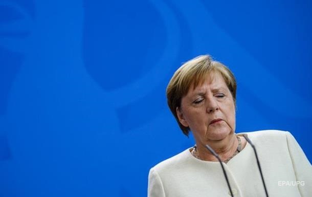 Меркель назвала міграційну кризу  гібридною акцією  Білорусі