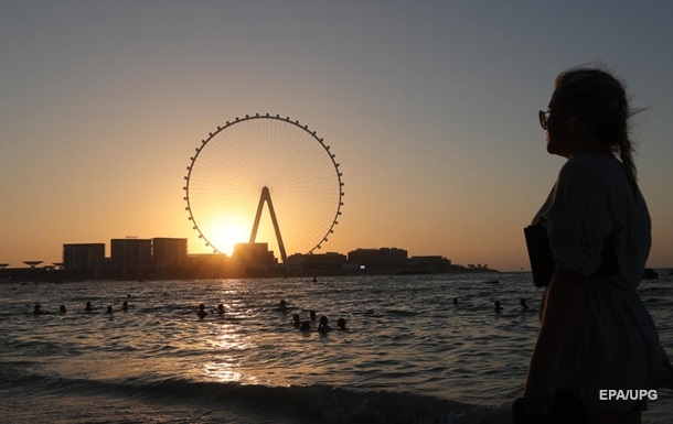 У Дубаї відкрили найбільше в світі колесо огляду