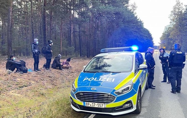 У Німеччині поліція розігнала правих екстремістів на кордоні з Польщею