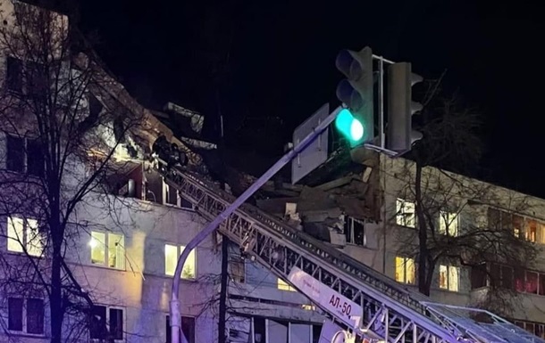 У Росії вибух газу зруйнував два поверхи житлового будинку