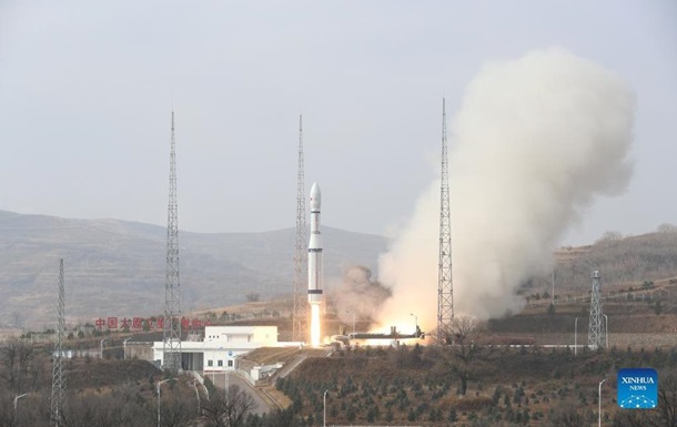 Китай запустив у космос дослідницький супутник