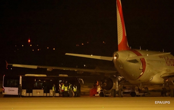 В Іспанії пасажири втекли після посадки літака