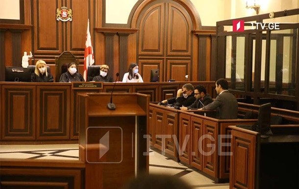 Суд в Тбилиси отменил арест Саакашвили по одному из дел