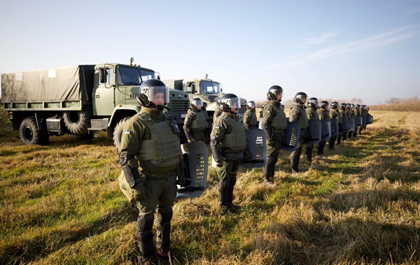 На границу с Беларусью дополнительно отправят более 8 тысяч силовиков