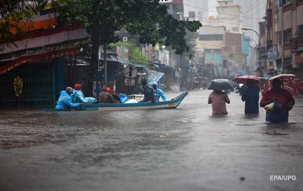 В Індії та на Шрі-Ланці понад 40 людей загинули через повені