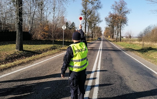 Украинца задержали в Польше за перевозку нелегалов из Беларуси