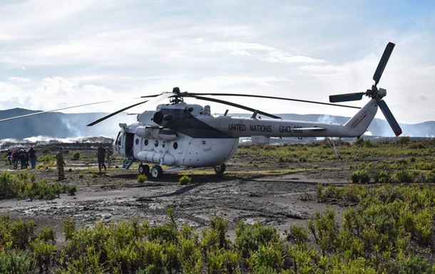 Українські вертолітники в Конго сіли на кратер активного вулкана