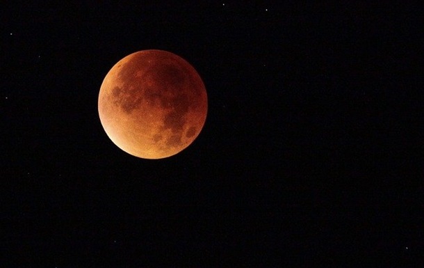 Найдовше за п ять століть місячне затемнення: онлайн