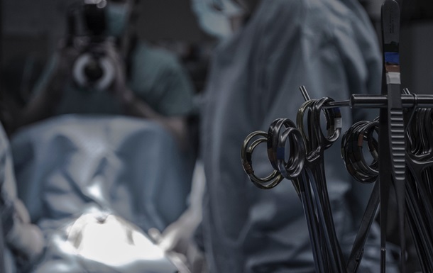 На Прикарпатті жінці забули витягнути катетер після операції