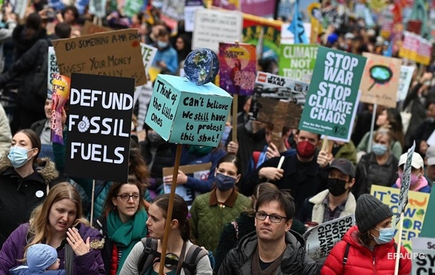 У Лондоні затримано ще 30 еко-активістів