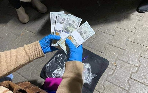 Шахрайка намагалася виманити в екс-прокурора $40 тисяч