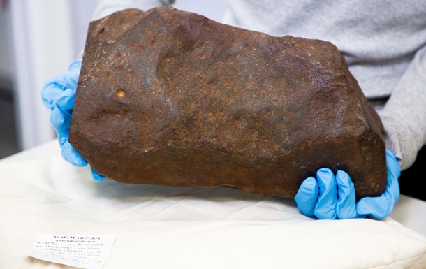Австралієць знайшов метеорит віком 4,6 млрд років